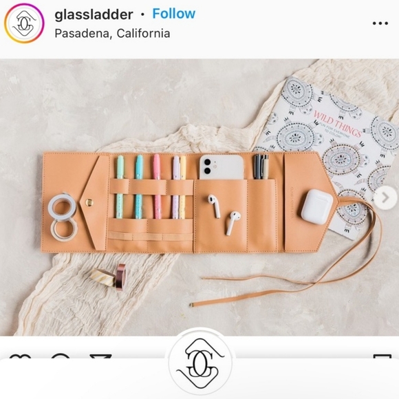 Glass Ladder and Co | tan Katherine Organizer Tech Roll - Picture 3 of 8